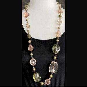NWOT Premier Designs Yellow & Pink Glass with Gold Faux Pearl Beaded Necklace